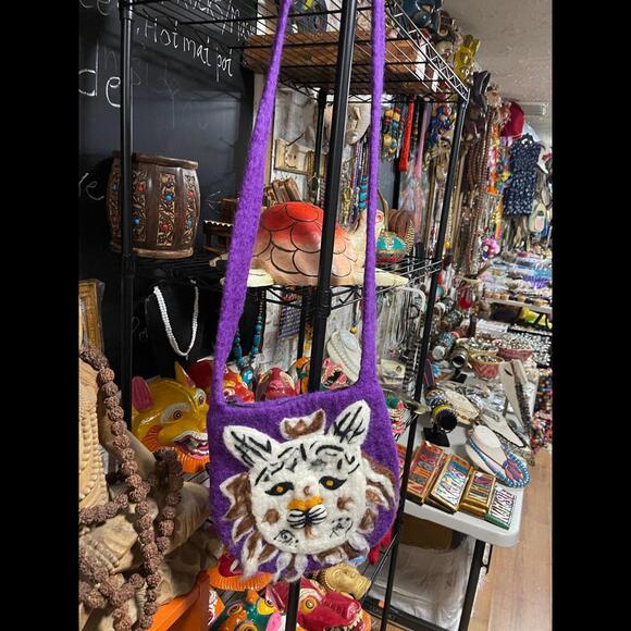 Cat style Woolen handmade bags - Picture 10 of 12